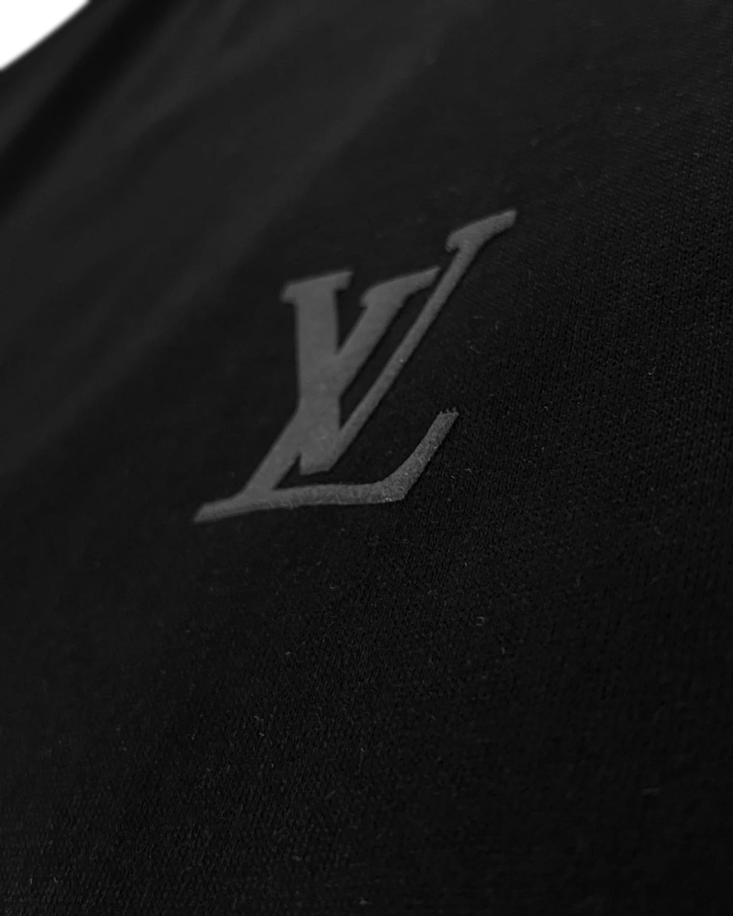 Louis Vuitton - LV Logo Seamed T-Shirt - Black