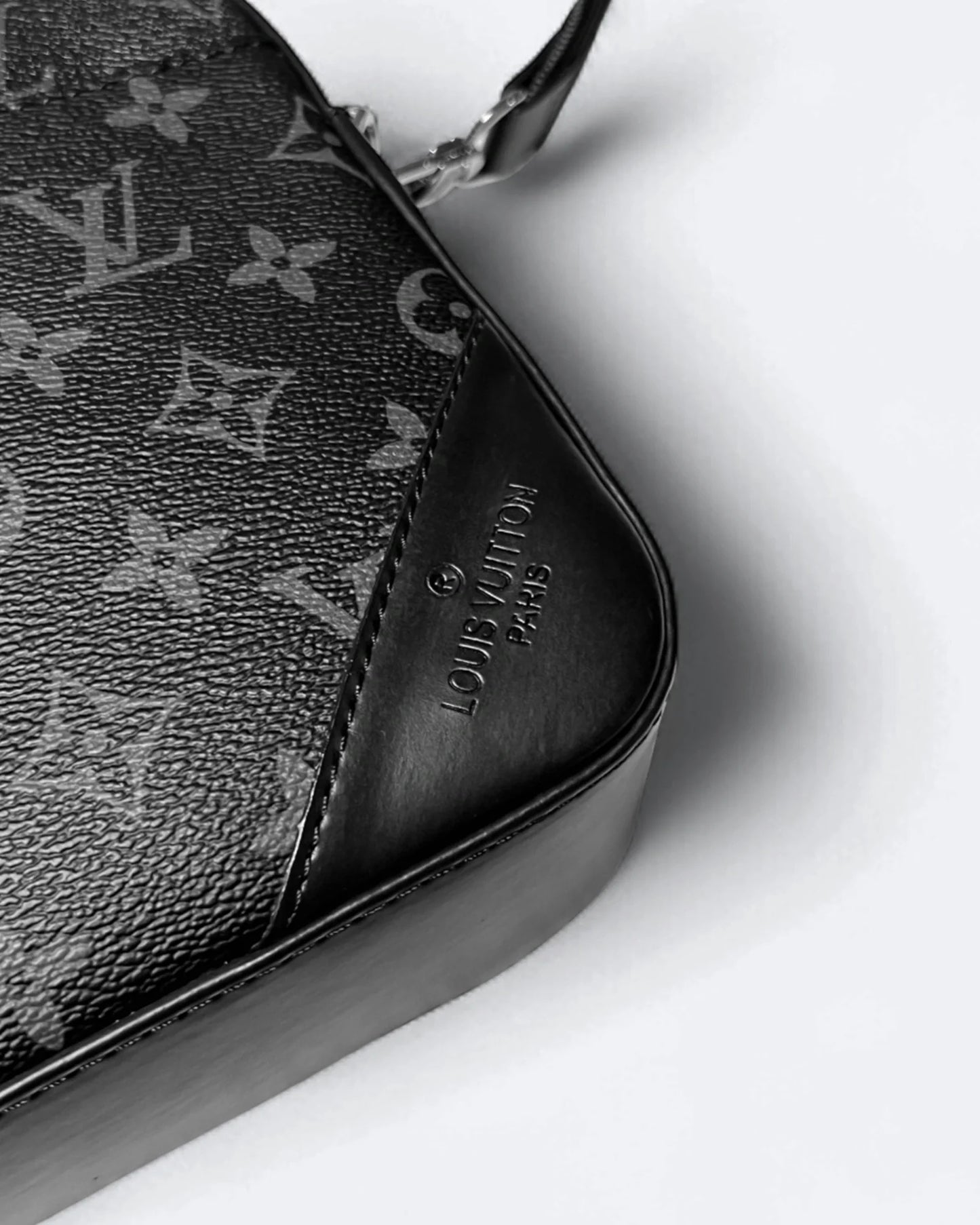 LVTN - Pattern Duo Messenger Bag - Black