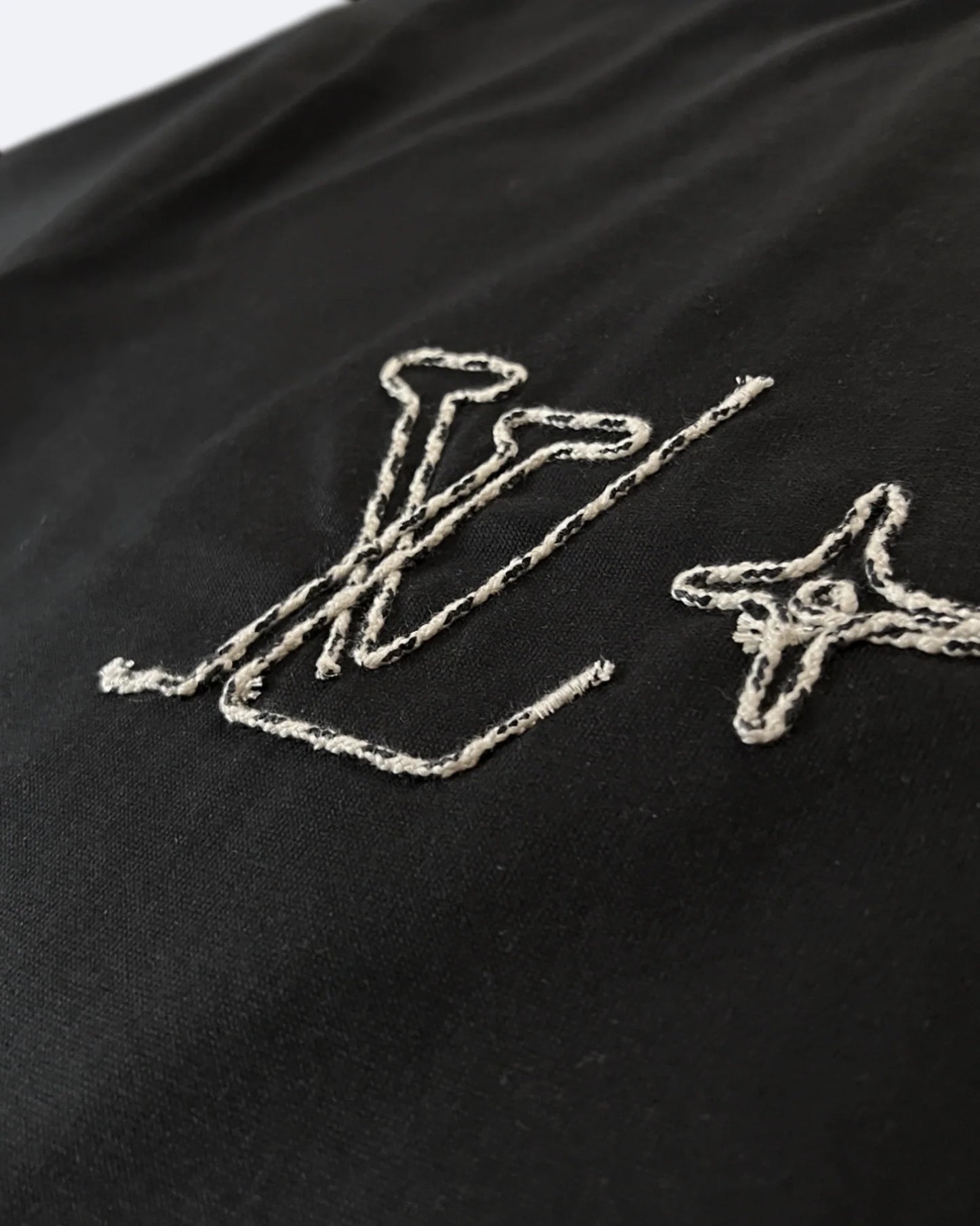 Louis Vuitton - Lovers Embroidery T-Shirt - Black