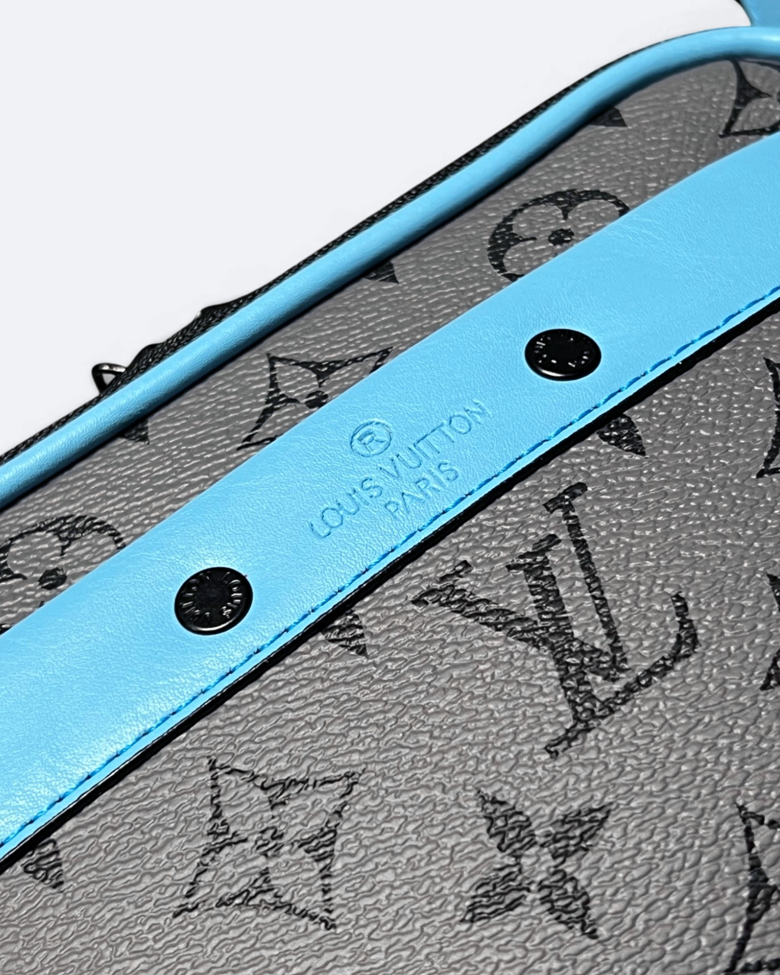 LVTN - Alpha Crossbody Bag - Gray/Blue