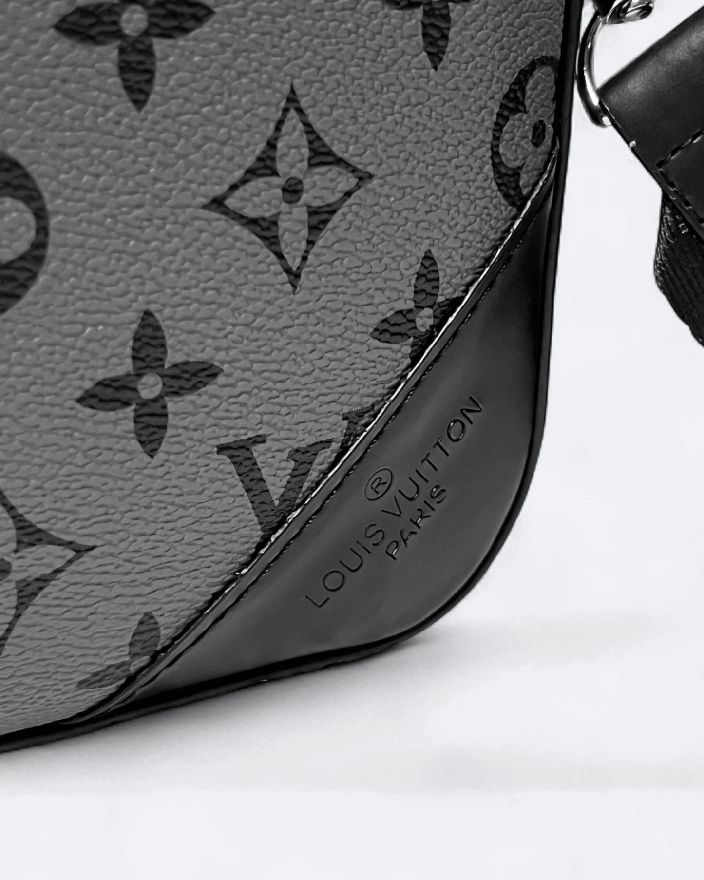 LVTN - Pattern Duo Messenger Bag - Gray