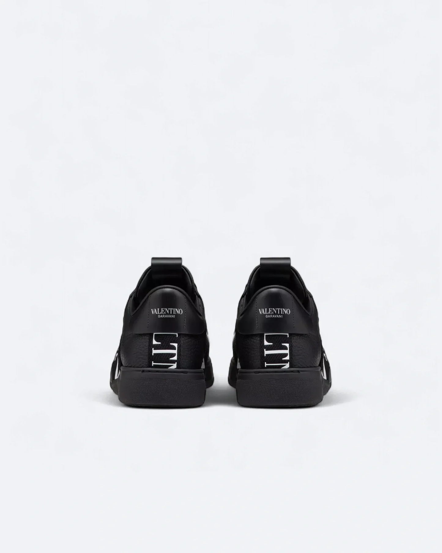 Valentino - Low-Top Calfskin Vl7N Sneakers - Black