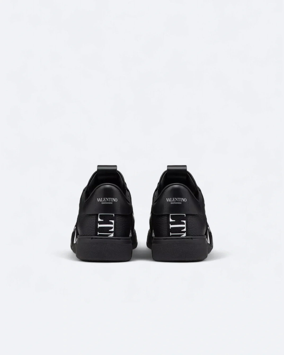 Valentino - Low-Top Calfskin Vl7N Sneakers - Black
